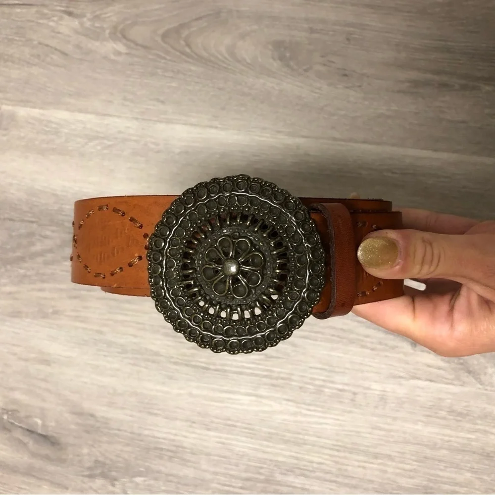 Fossil Vintage Wide Leather Belt with Circle Belt Brass Buckle Size Medium